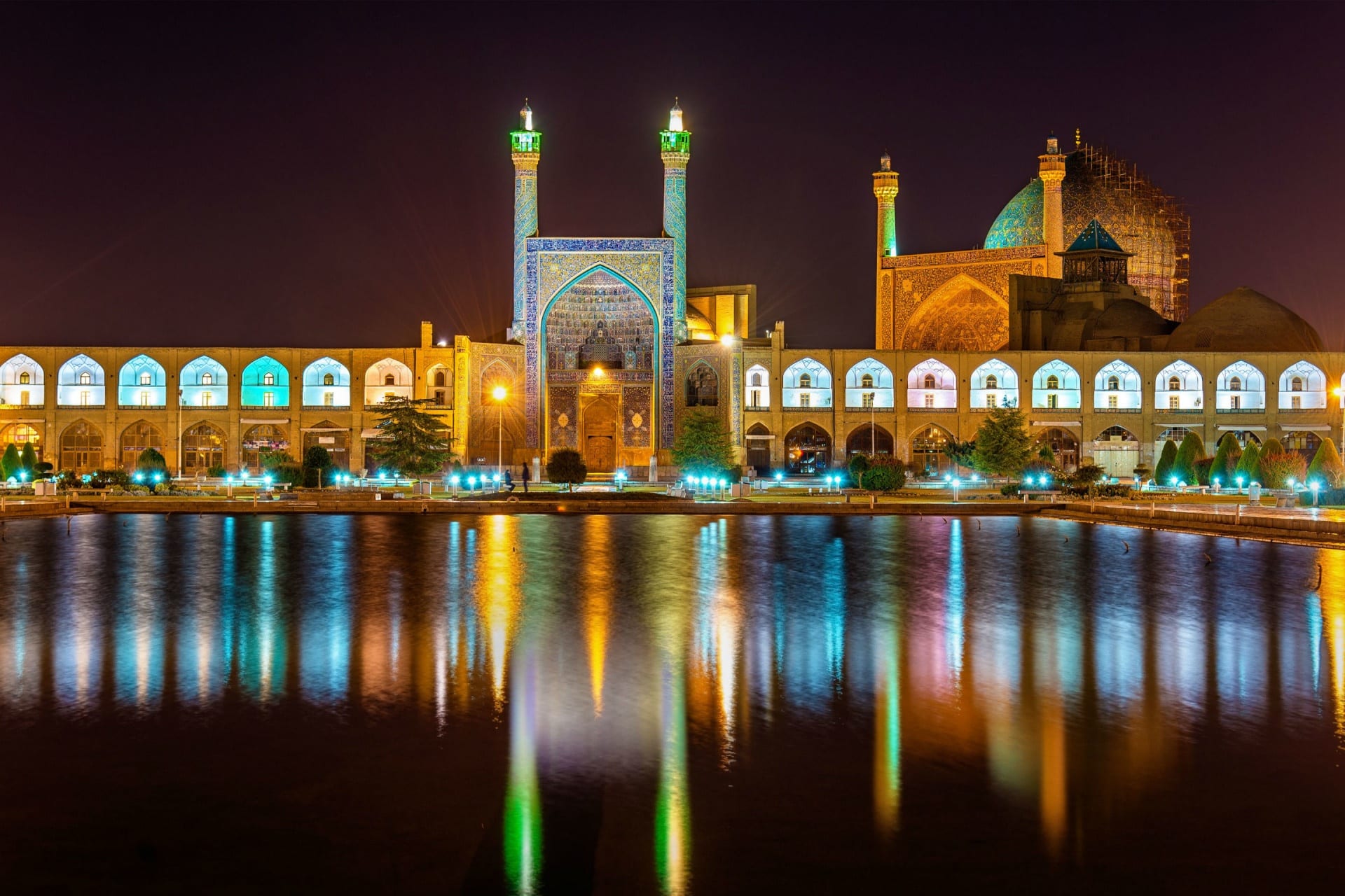3 مورد از جاذبه های گردشگری اصفهان که نباید از دست بدهید هومسا 