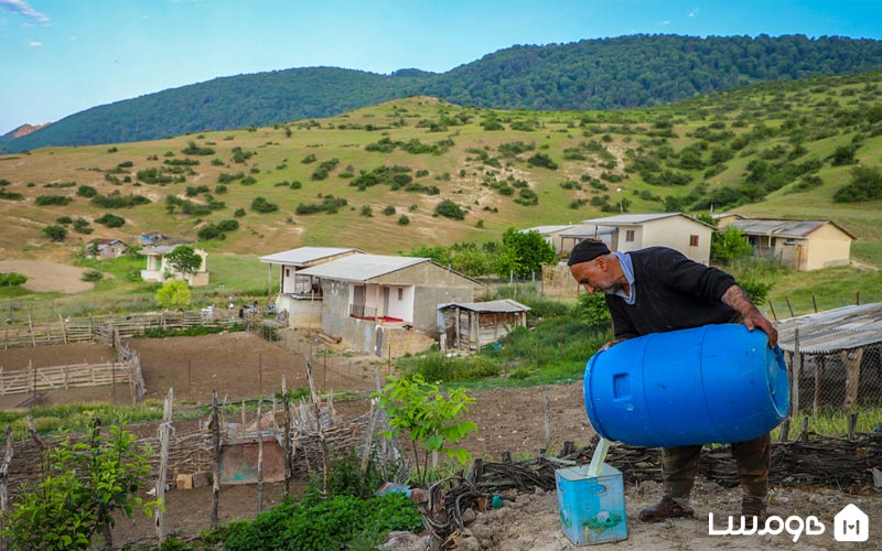 اهالی روستای جهان نما