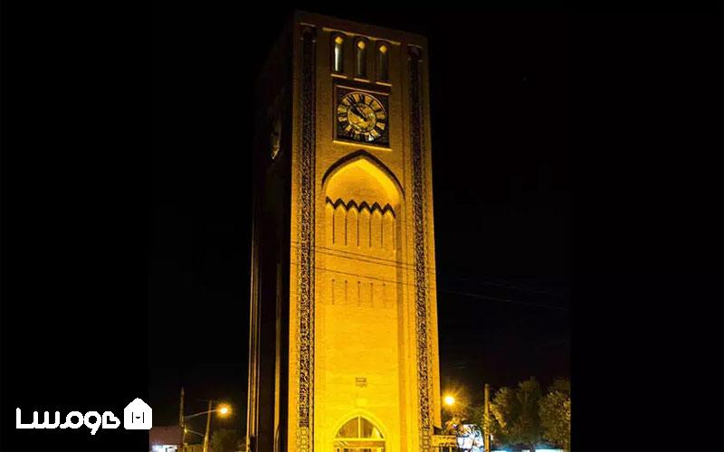 میدان ساعت یزد؛ یکی از جاذبه‌های تماشایی این شهر کویری