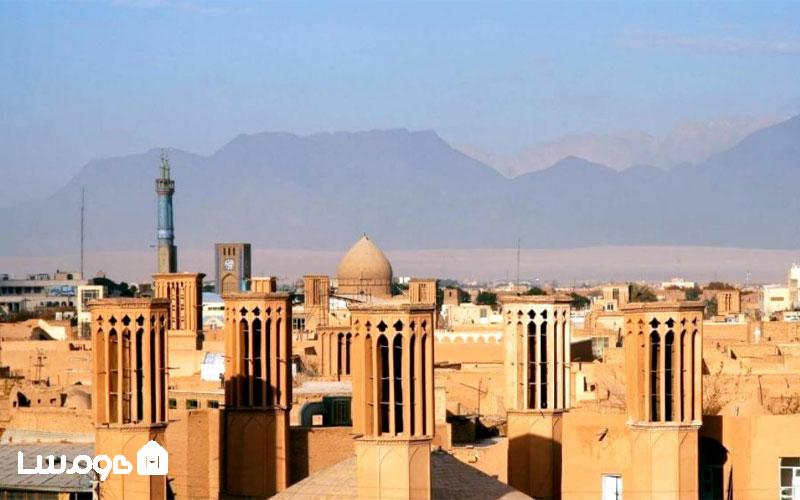نمای خط افق شهر یزد مملو از بادگیرها