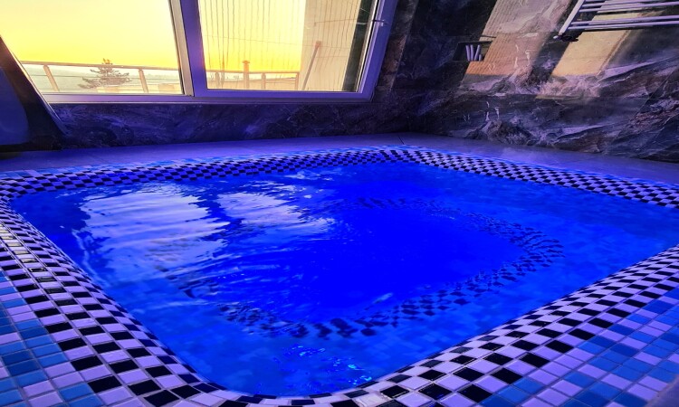 اجاره ویلا نوساز جنگلی دوخوابه جکوزی دار شارن