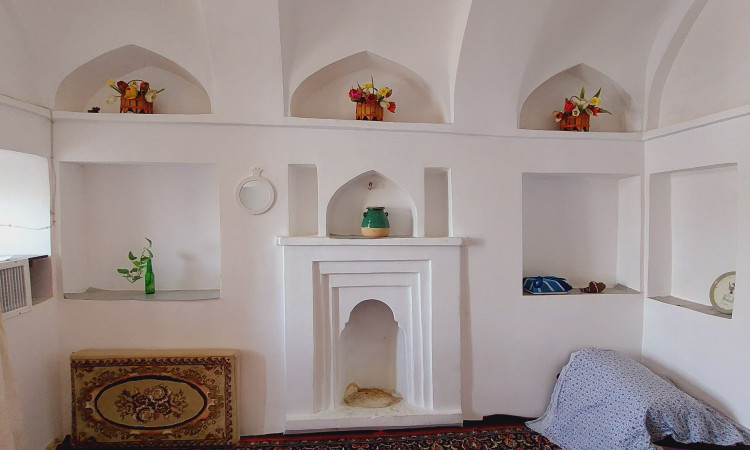 رزرو بومگردی شمس العماره( اتاق صدطاقچه )