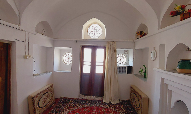 رزرو بومگردی شمس العماره( اتاق صدطاقچه )