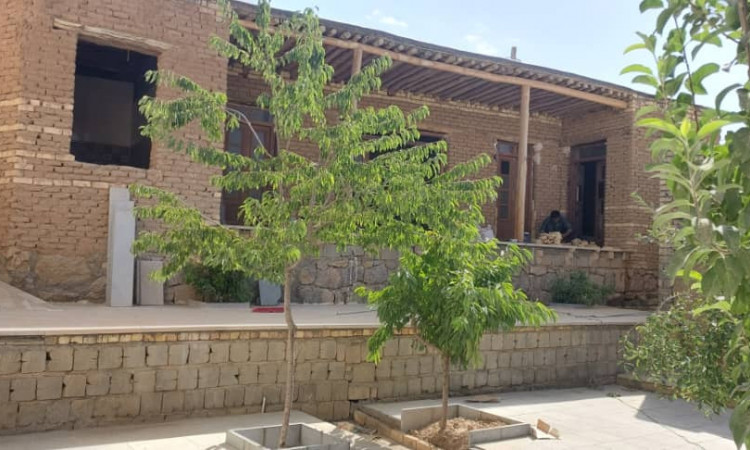 اقامتگاه بوم گردی کاوه آهنگر (اتاق شاه نشین)