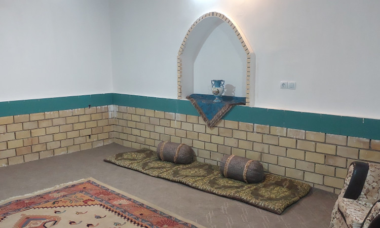 اقامتگاه بومگردی کاوه آهنگر(اتاق خان نشین)
