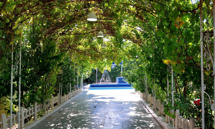 اجاره دوخوابه استخردار عمارت مهستان