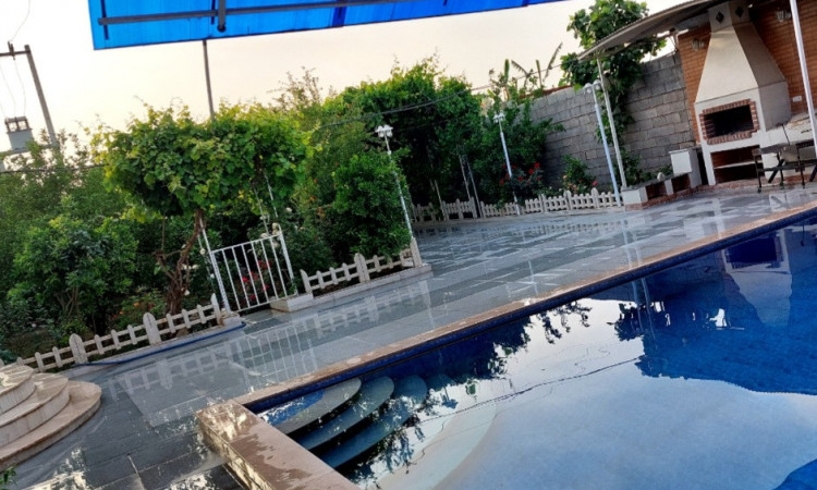 اجاره دوخوابه استخردار عمارت مهستان