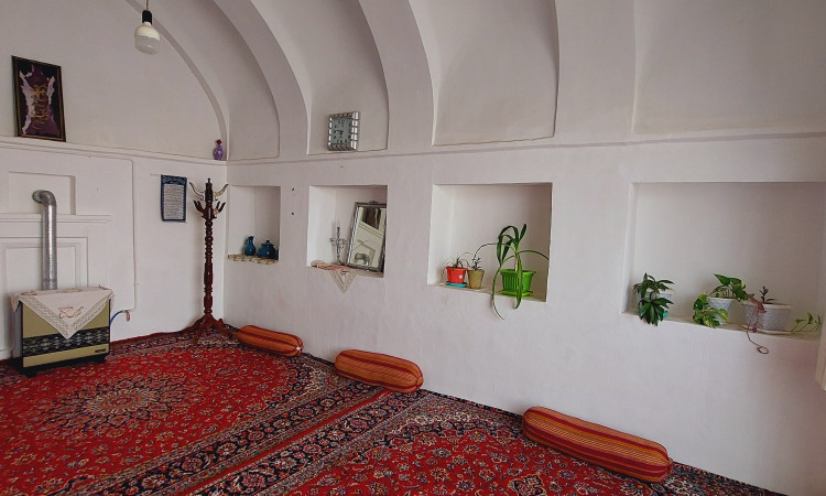 بومگردی شمس العماره _ اتاق سی طاقچه