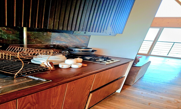 اجاره هتل آپارتمان آرتیمیا واحد 6 شاهنشین