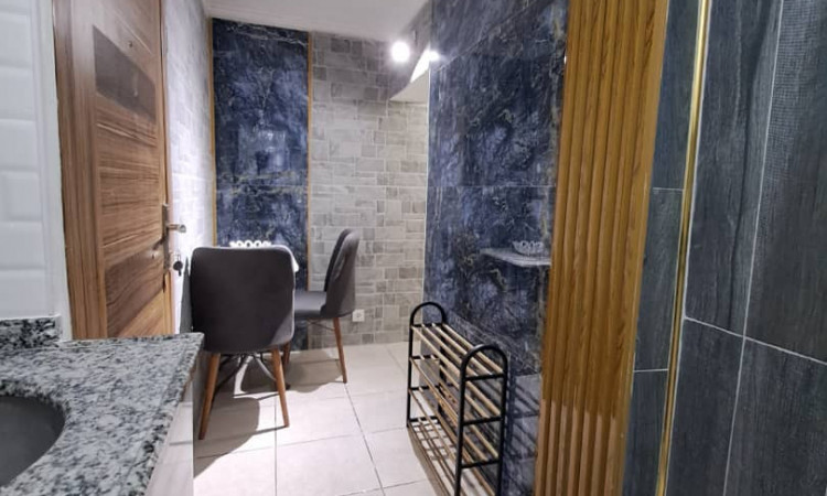 جناح تقسيم للإيجار عمر الخيام الدور الثالث