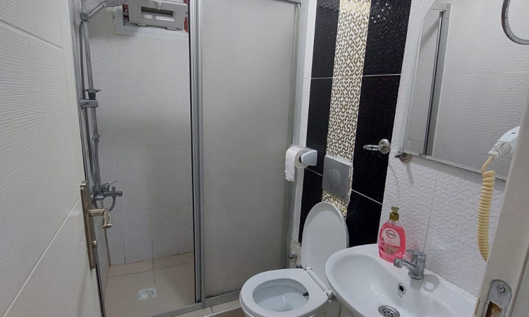 جناح تقسيم للإيجار عمر الخيام الدور الثالث