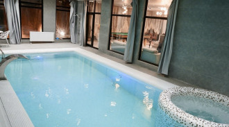 اجاره ویلای باغ نرگس