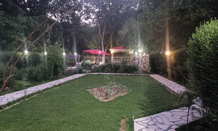 اجاره باغ ویلا استخر روباز آبسرد زنده رود