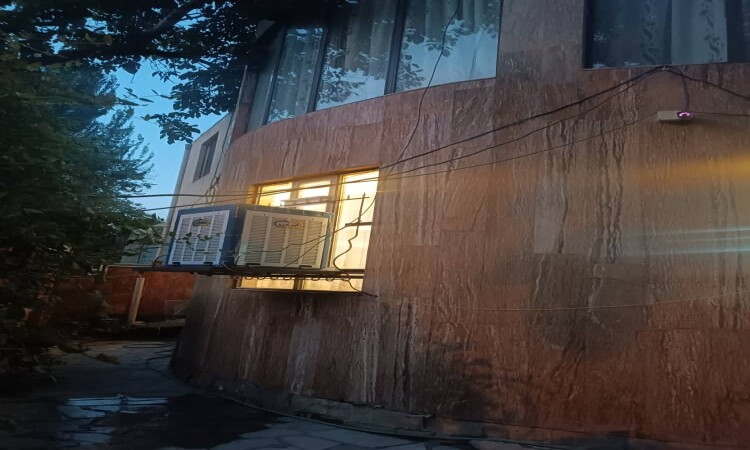 حديقة للإيجار، مسبح خارجي، ابسرد زندرود