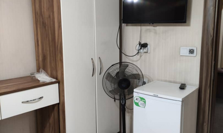 حجز غرفة بيج بوس واحدة بها سريرين مفردين