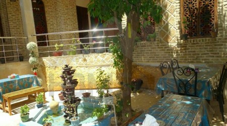 اقامتگاه بوم گردی گلستان راز
