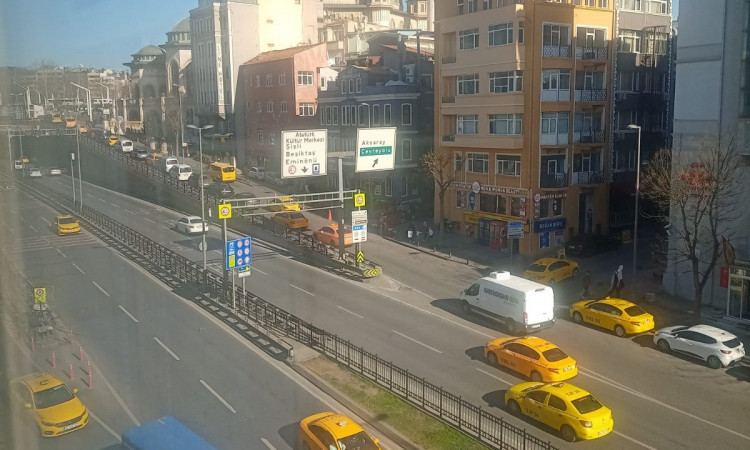 اجاره سوئیت لوکس نزدیک به میدان تکسیم (3)