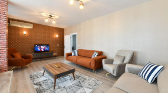 اجاره واحد دو خواب تکسیم ، شیشلی طبقه همکف