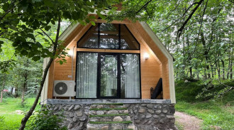 ثلاثة آلاف غابة إيكو كامب - شيردار 1