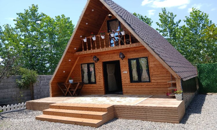 استئجار كوخ سويسري مزدوج في بهارانانج