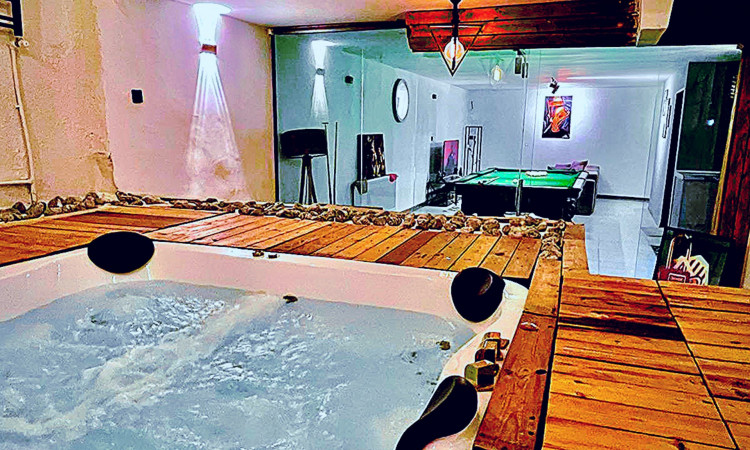 اجاره آپارتمان تک خواب جکوزی دار جزیره بالی