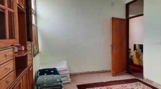 رزرو بوم گردی آگنی هرمز اتاق لیمو