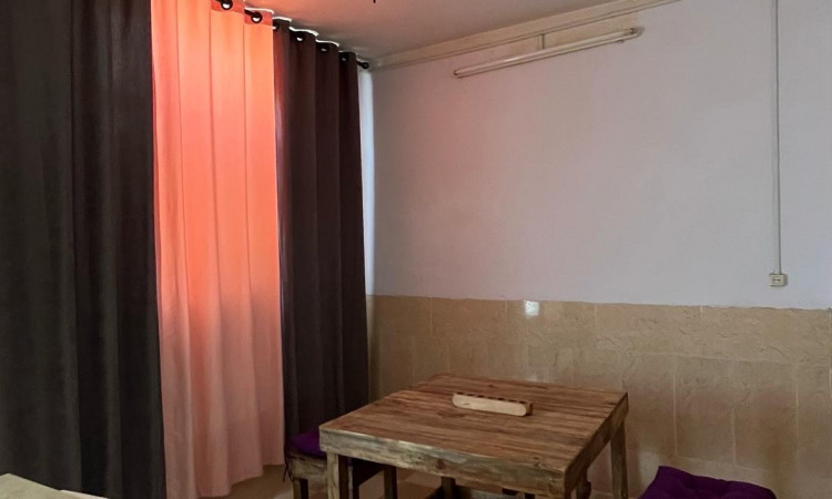 رزرو بوم گردی چیل هاوس اتاق ماه