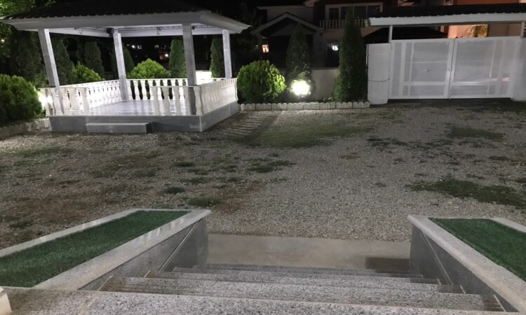 فيلا دوبلكس بثلاث غرف نوم للإيجار في كالاردشت