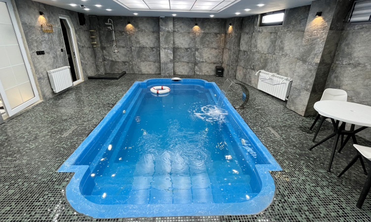 اجاره کلبه سوئیسی گل مریم