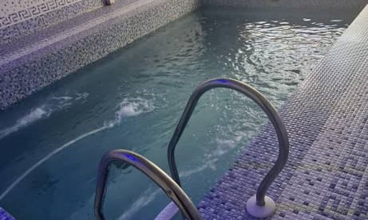 اجاره باغ ویلا استخر ابگرم