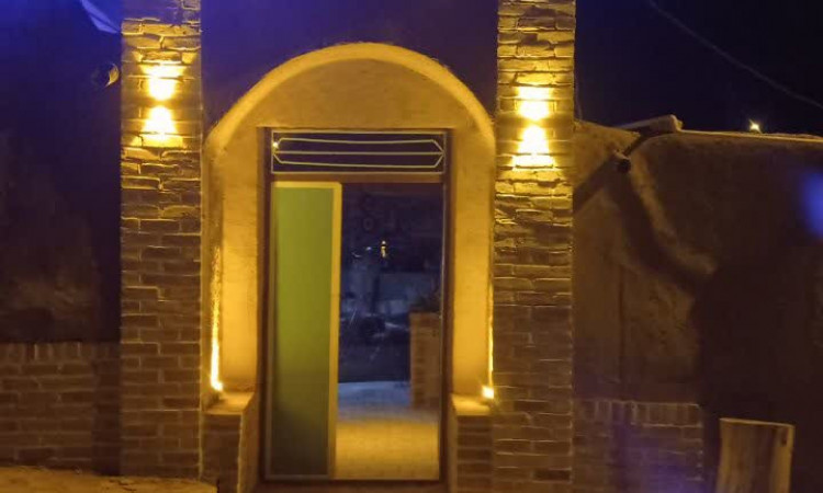 رزرو بوم گردی بابا اکبر آسفیج یزد