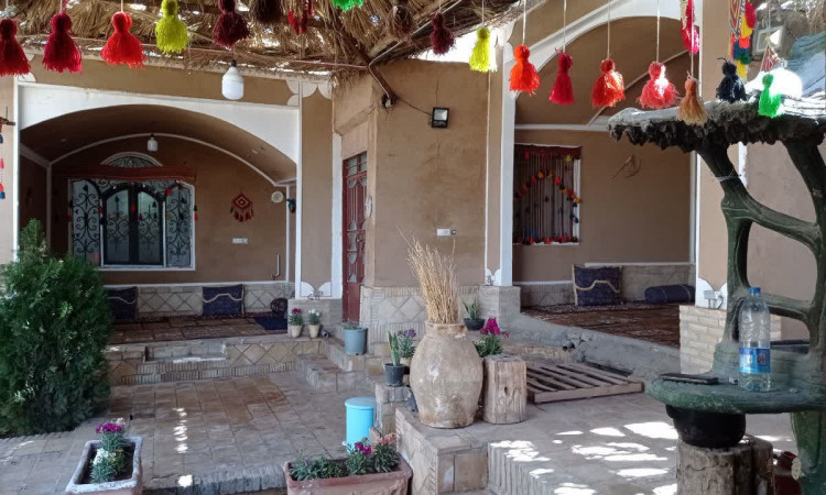 رزرو بوم گردی بابا اکبر آسفیج یزد