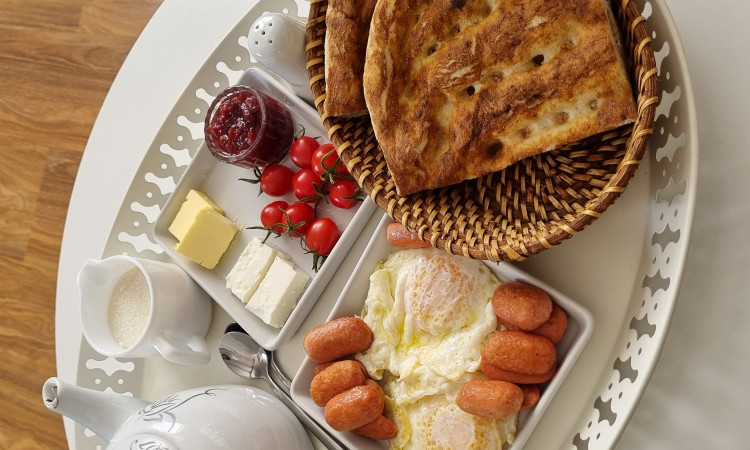 اجاره سوئیت در باغ شعله