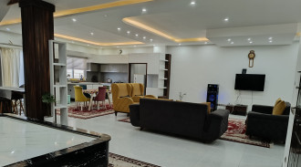 فيلا بركة نظيفة