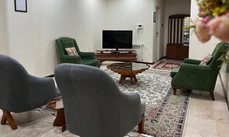 اجاره آپارتمان دو خوابه تمیز عرفان نیایش_ امید