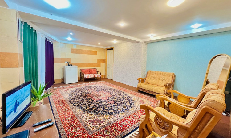اجاره ویلای تک خوابه حافظیه باحیاط اختصاصی