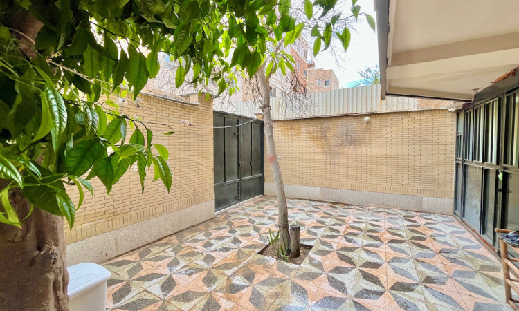 اجاره ویلای تک خوابه حافظیه باحیاط اختصاصی
