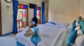 رزرو هتل سنتی پنج دری (سه تخته)