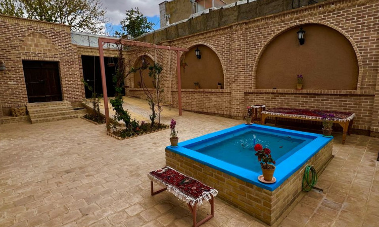 رزرو بوم گردی بابابزرگ (شبستان)