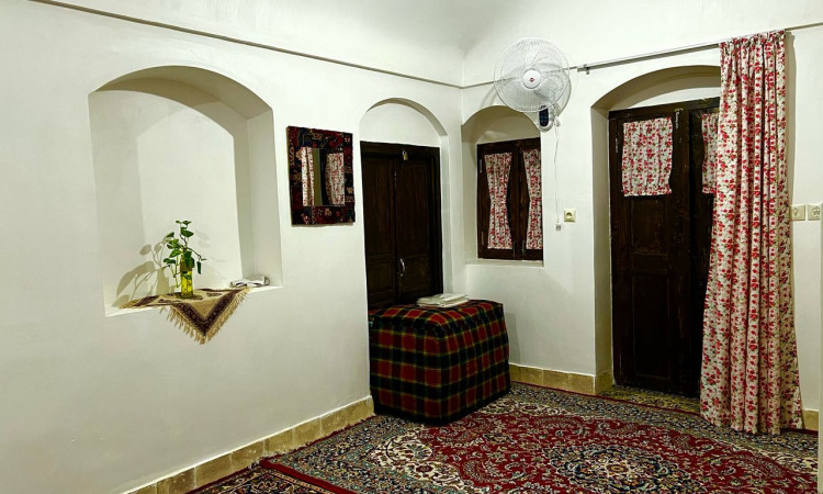 رزرو بوم گردی بابابزرگ (شبستان)