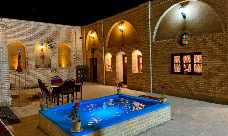 رزرو بوم گردی بابابزرگ (پنج دری)