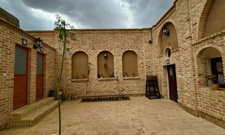 رزرو بوم گردی بابابزرگ (پنج دری)