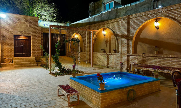 رزرو بوم گردی بابابزرگ (پنج دری)