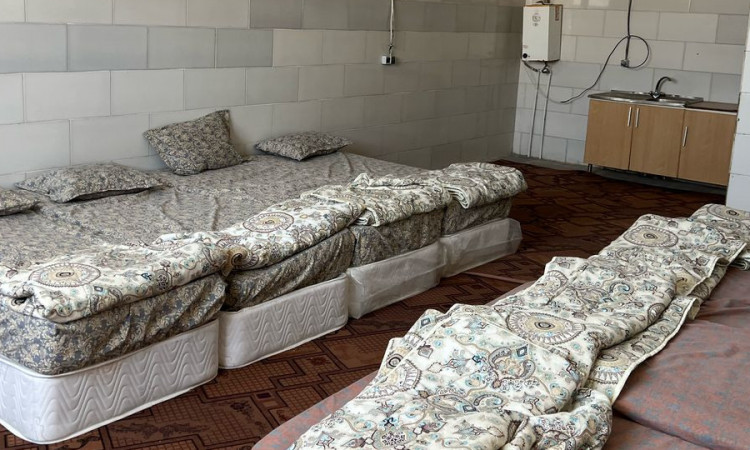 رزرو بوم گردی کویری شباهنگ (اتاق 8 تخته)
