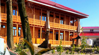 رزرو بومگردی گیل‌خاتون - اتاق گیل‌سو سنتی