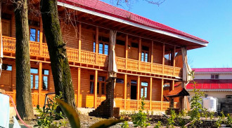 رزرو بومگردی گیل‌خاتون - اتاق گیل‌ ناز سنتی