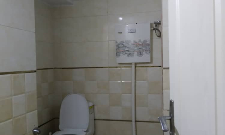 رزرو مهمانپذیر خانواده اتاق سه تخته 302