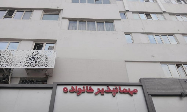 رزرو مهمانپذیر خانواده اتاق سه تخته 302