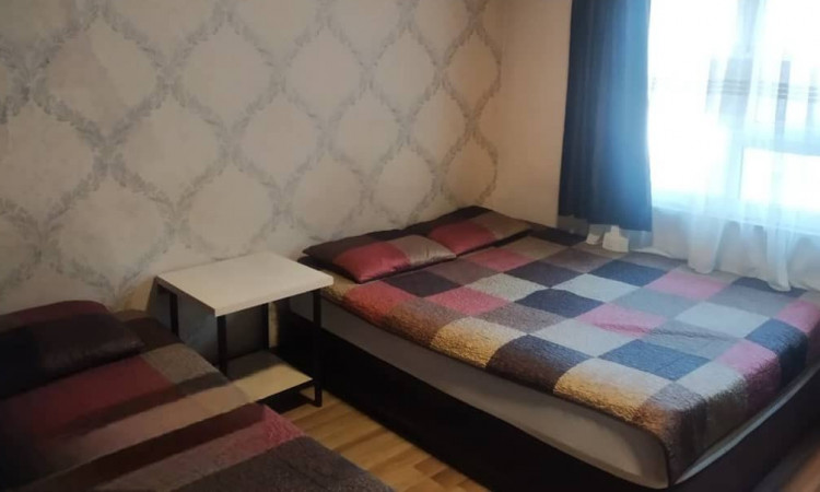 رزرو مهمانپذیر خانواده اتاق سه تخته 303