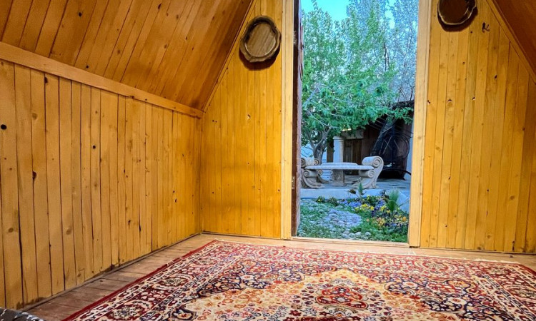 اجاره ویلا باغ و کلبه سویسی ناژوان